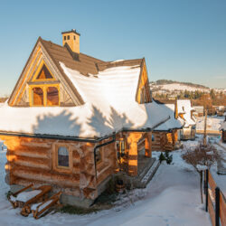 osada witów na zewnątrz zimą